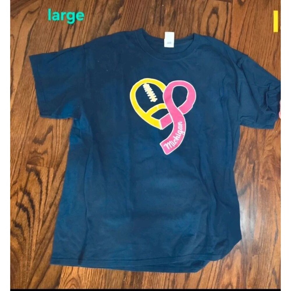 Michigan Shirt Size Large Guc
